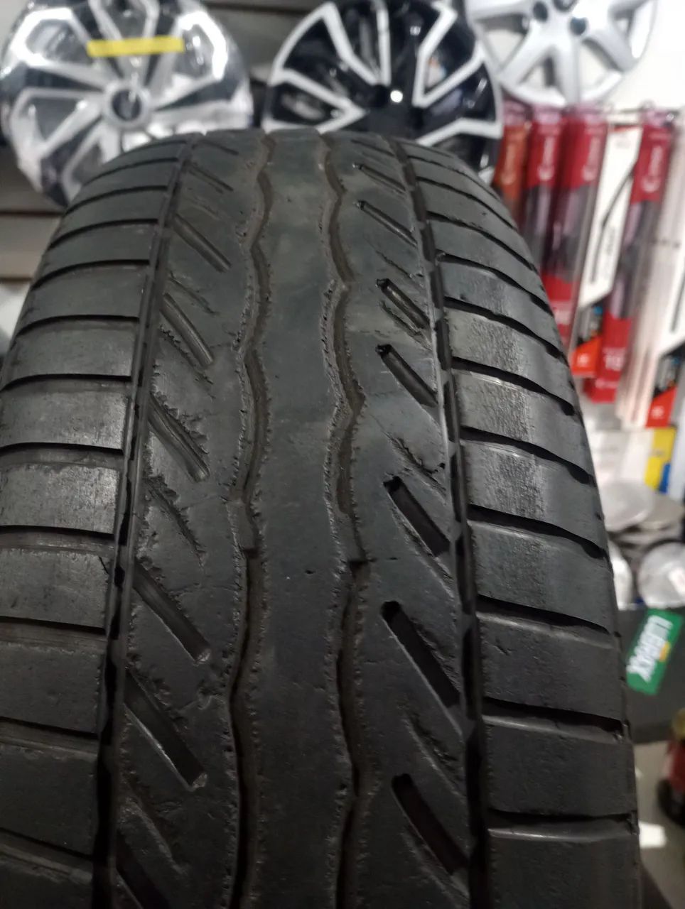 Roda celta Corsa Wind clássic Kadett Monza prisma. Estepe pronto  - Foto 3