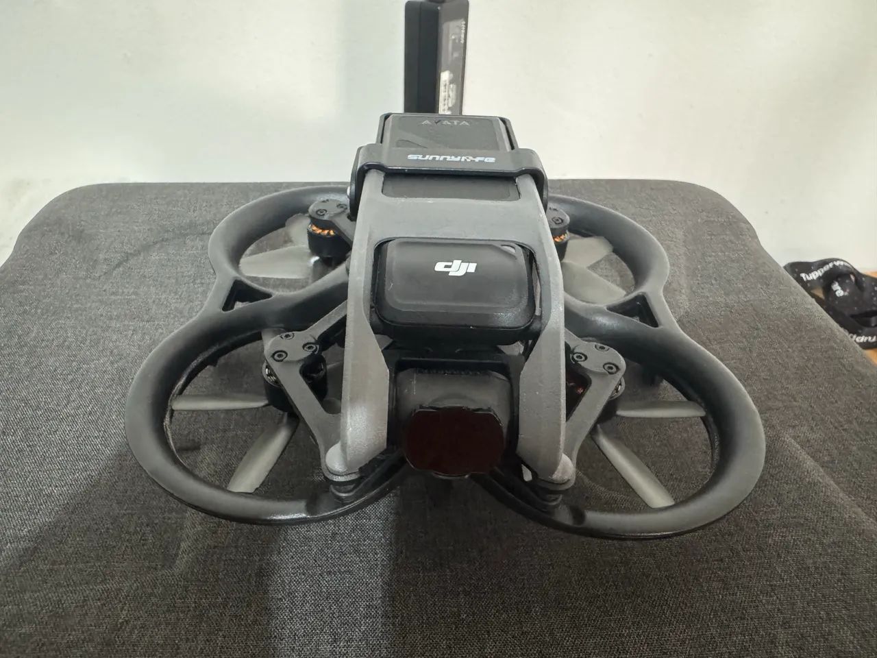 Drone DJI Avata 6 baterias + FPV Controller 2 + Goggles Integra - Foto 3