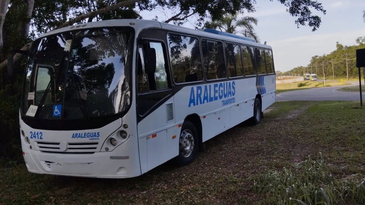 Ônibus motor dianteiro  - Foto 13