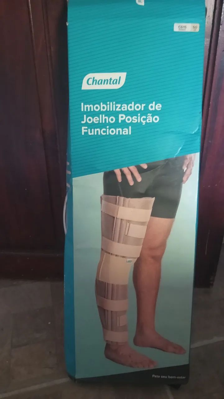 Imobilizador de joelho e perna.