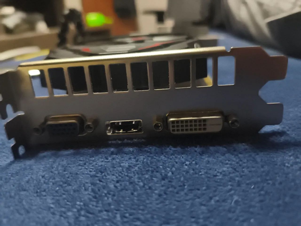 placa de vídeo hd 6570 4gb ddr3 - Foto 3