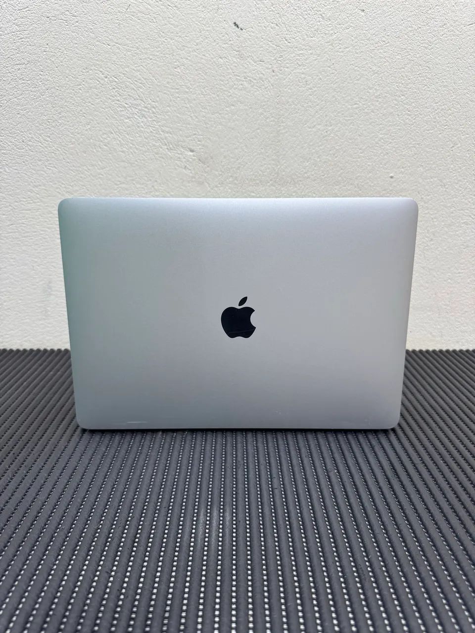 MacBook Pro 2017 Touch Bar Intel Core i5 | 8GB RAM | SSD 256GB - Foto 2