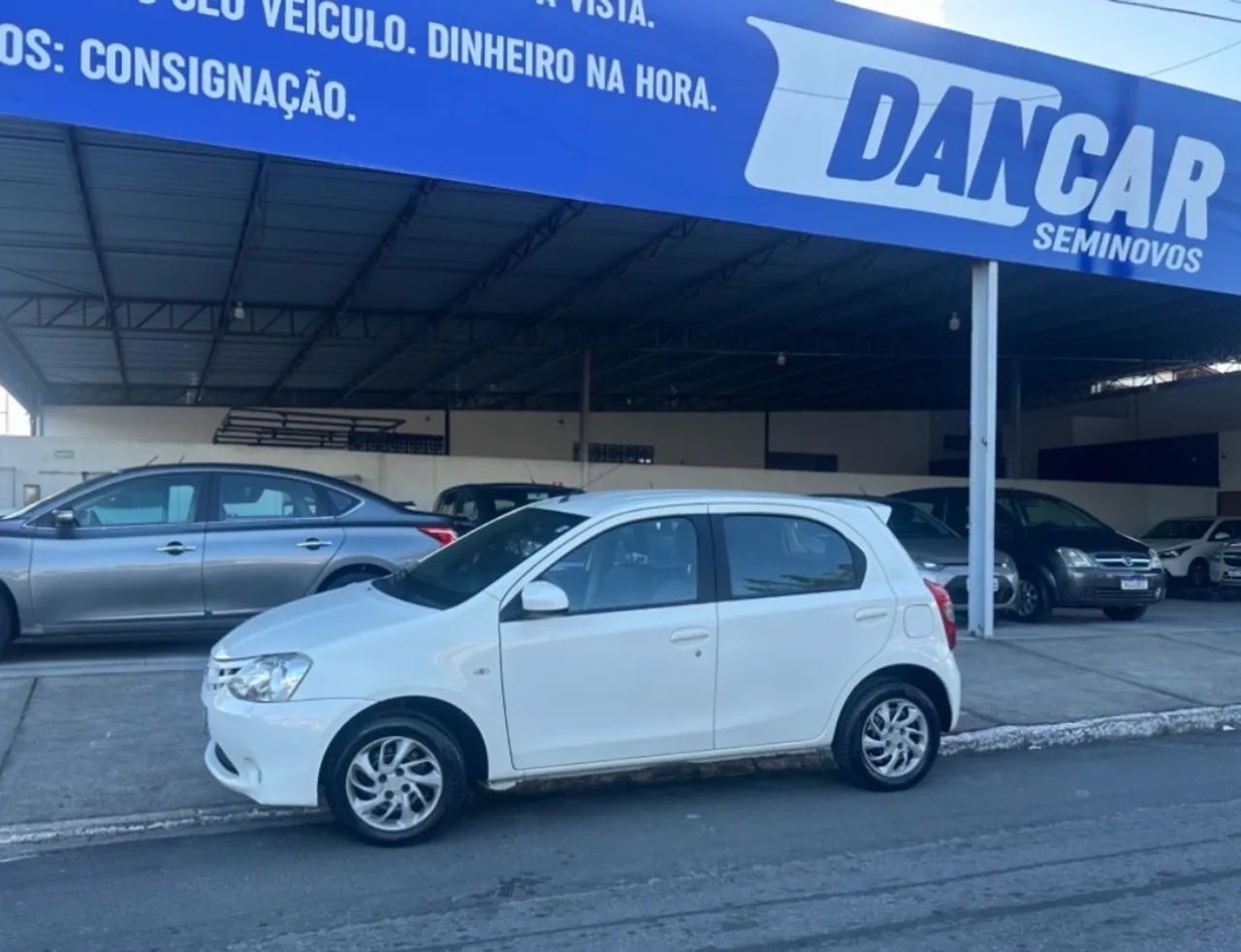 Toyota Etios XS 1.5 16V FLEX 2014