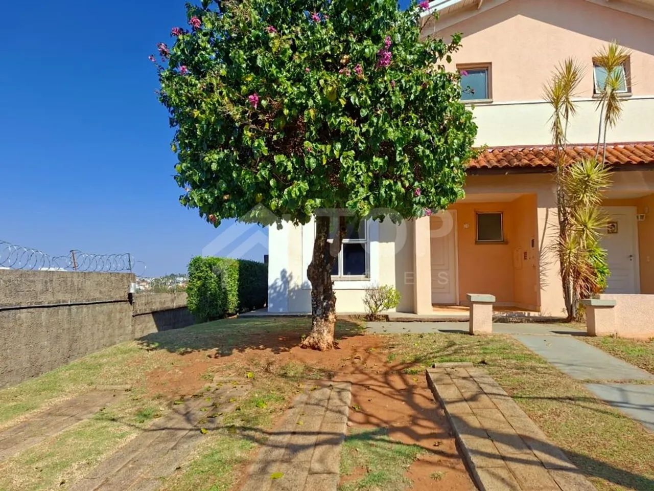 Casa em Condomínio para Alugar no Parque Santa Felícia