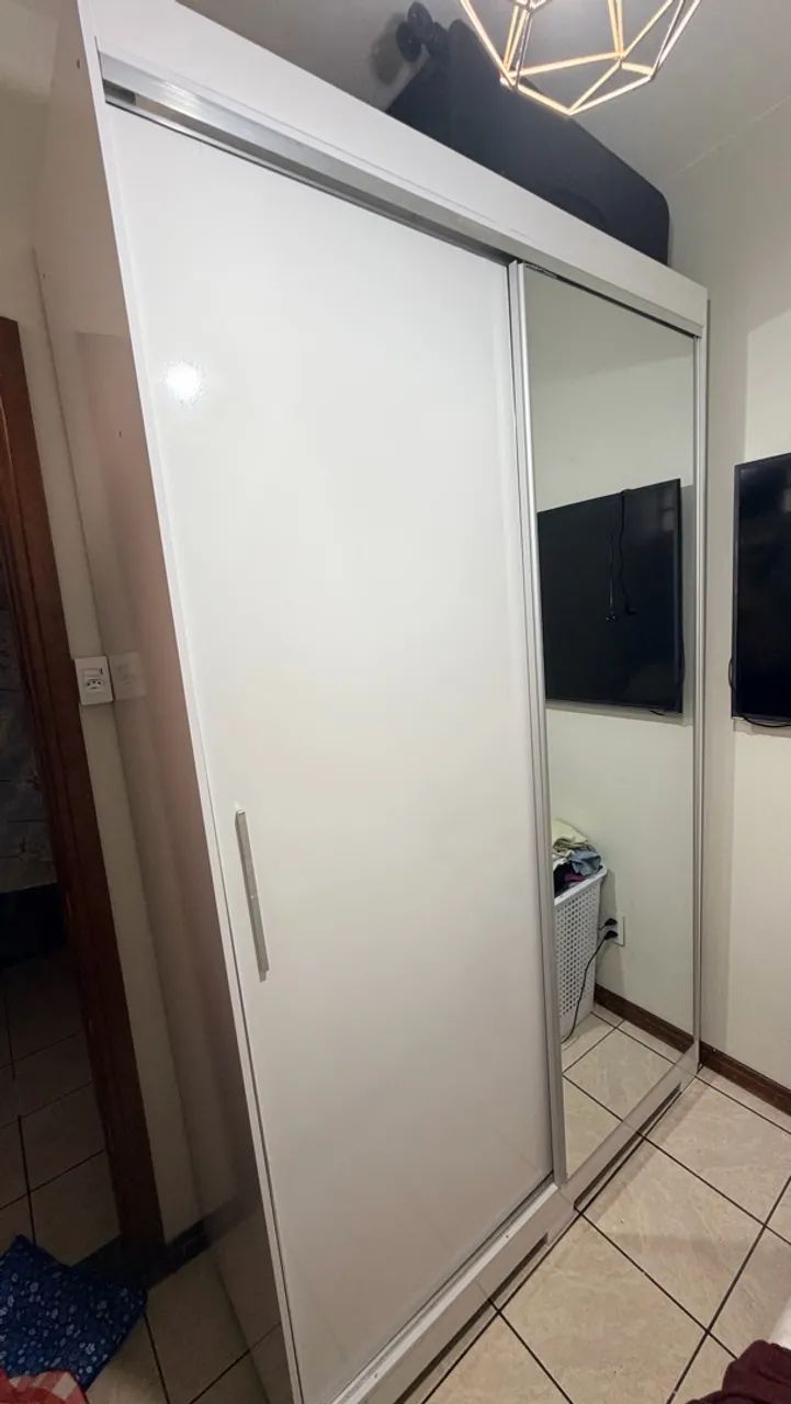 Guarda roupas com 2 portas de correr - Foto 2