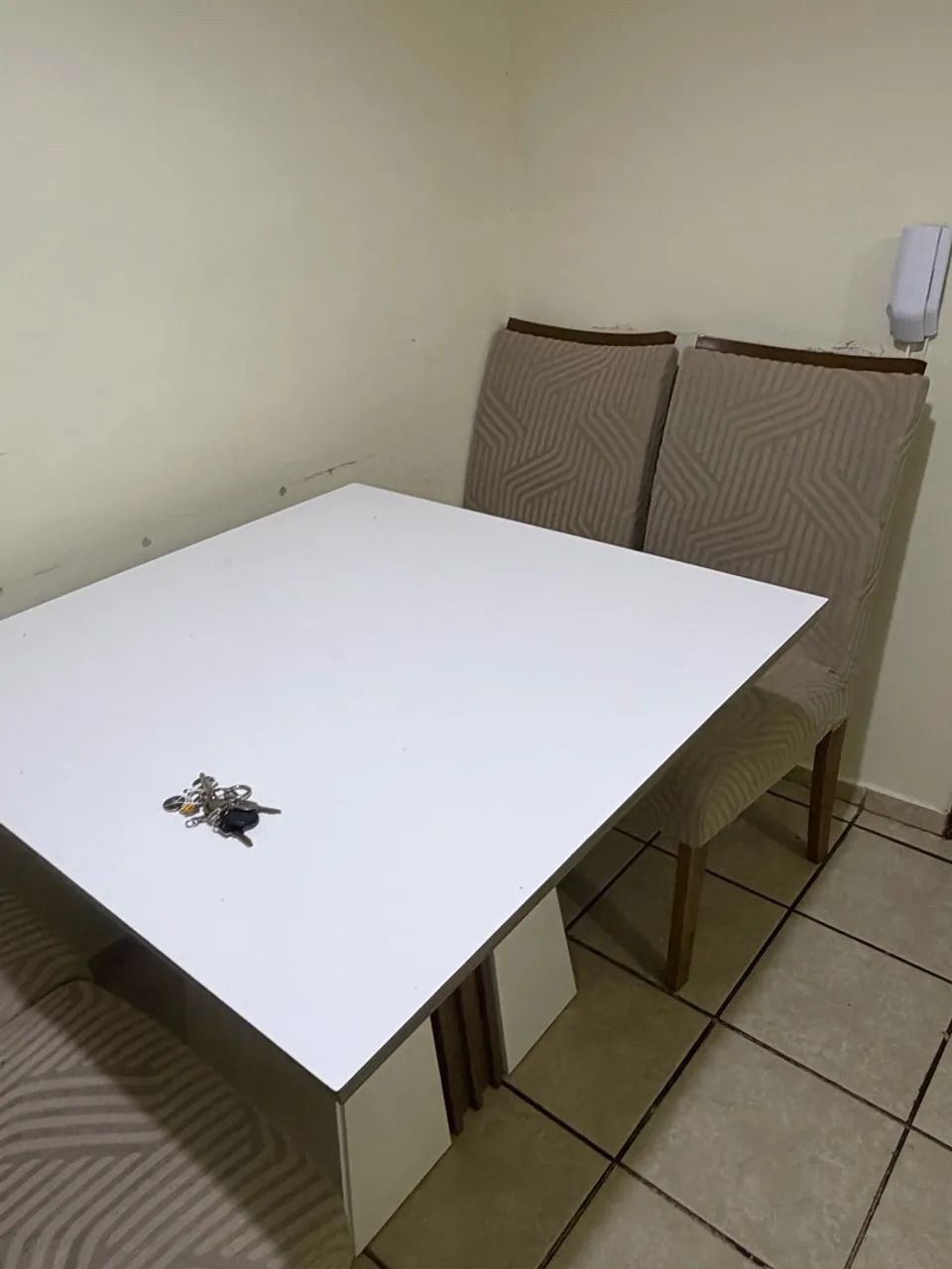Mesa c/ 4 cadeiras  - Foto 3