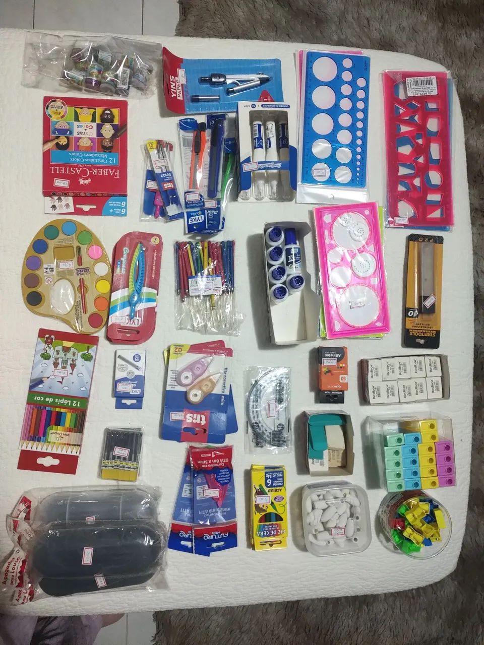 Vendo Estoque e mobiliário de Loja - Foto 2