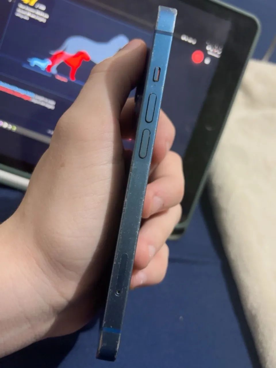 Iphone 13 128GB, danos apenas estéticos em perfeito funcionamento  - Foto 3