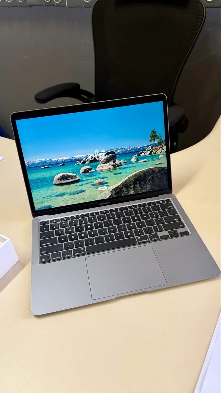 MacBook Air 13? M1 ? 256GB