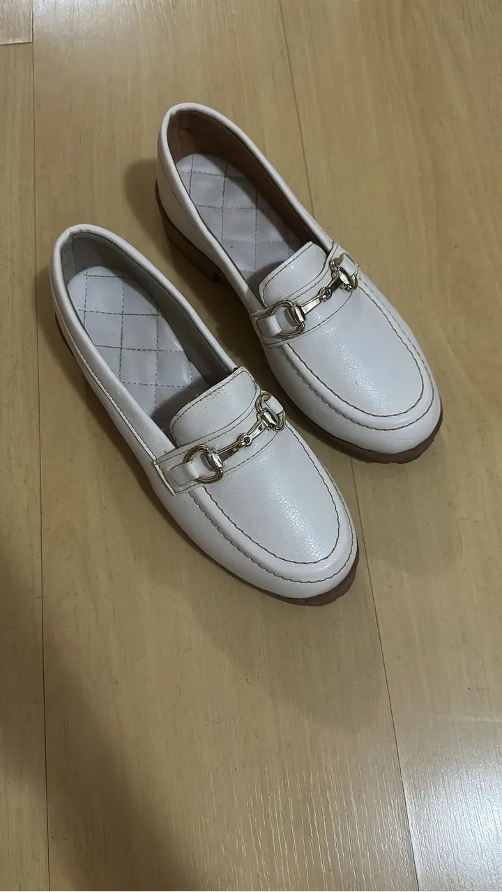 Mocassim branco