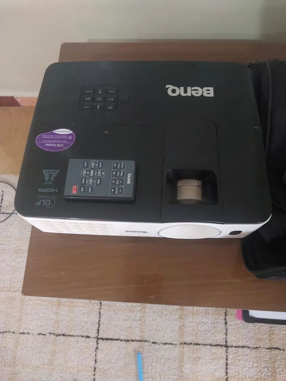 Vendo projetor novo