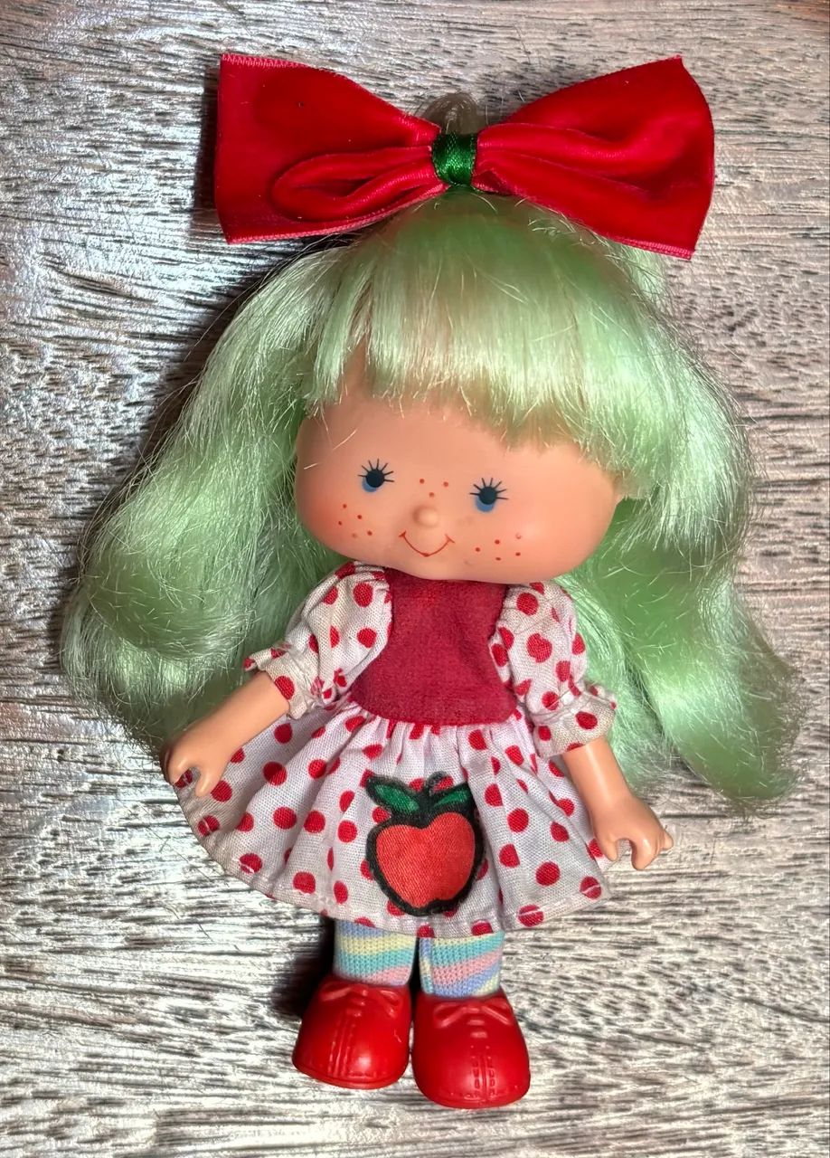 Boneca moranguinho Macazinha  - Foto 4