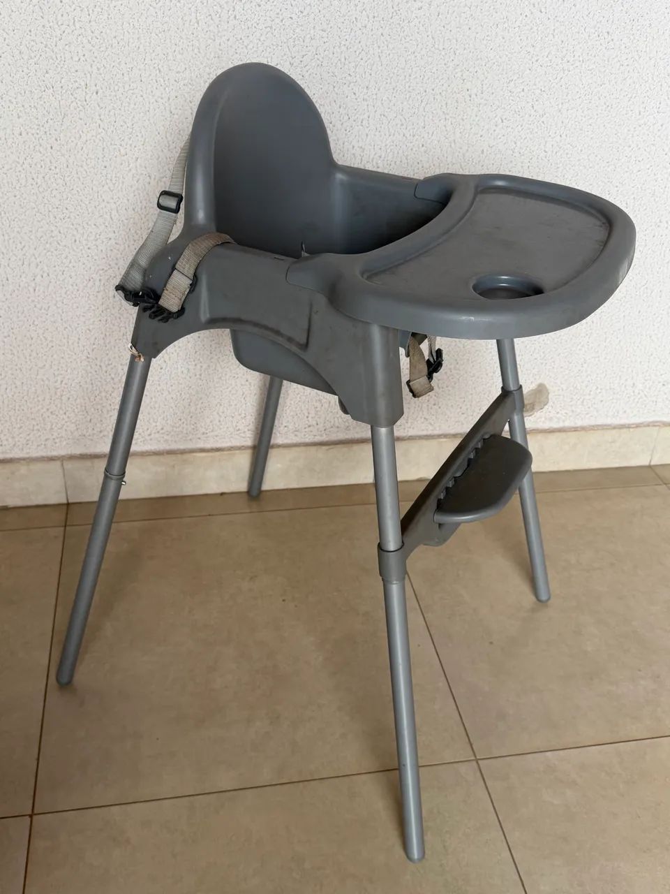 Cadeirinha de alimentação 