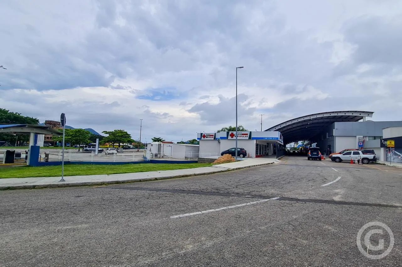 Loja ideal para negócios em expansão no Complexo Comercial Carianos, Florianópolis - Foto 2