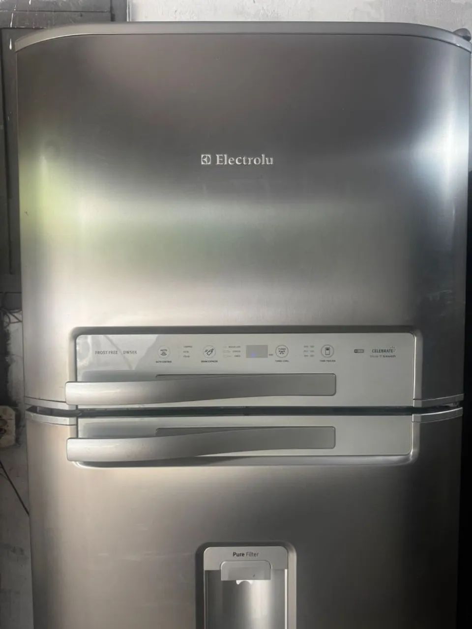 Geladeira inox frost free 440 litros 