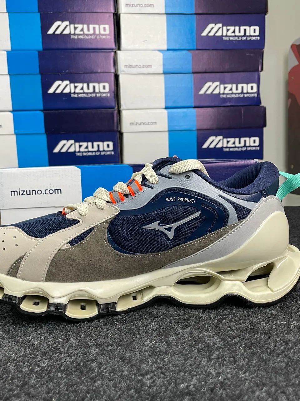 Tênis Mizuno wave beta  - Foto 2