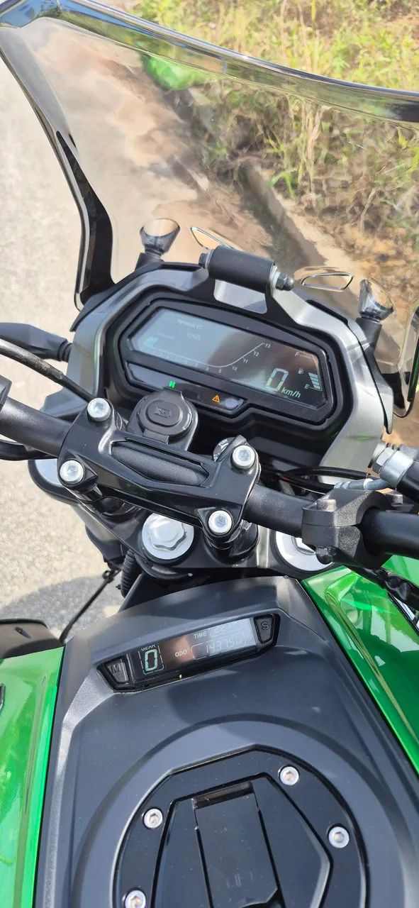 Bajaj Dominar 400 2023 - Foto 2