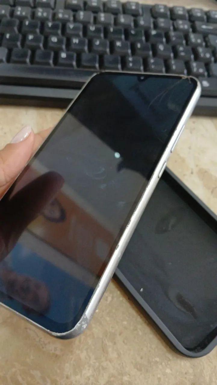 Celular Samsung a34 5g 128g R$650 (funcionando perfeitamente) - Foto 2