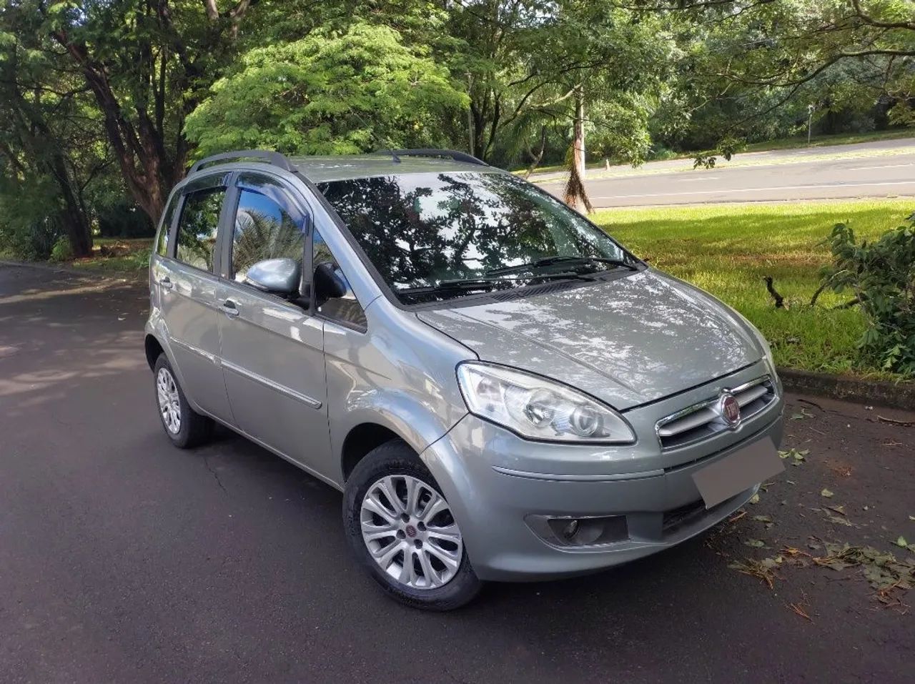 Fiat Idea Attractive 1.4 Fire Flex 8V 5P 2014
