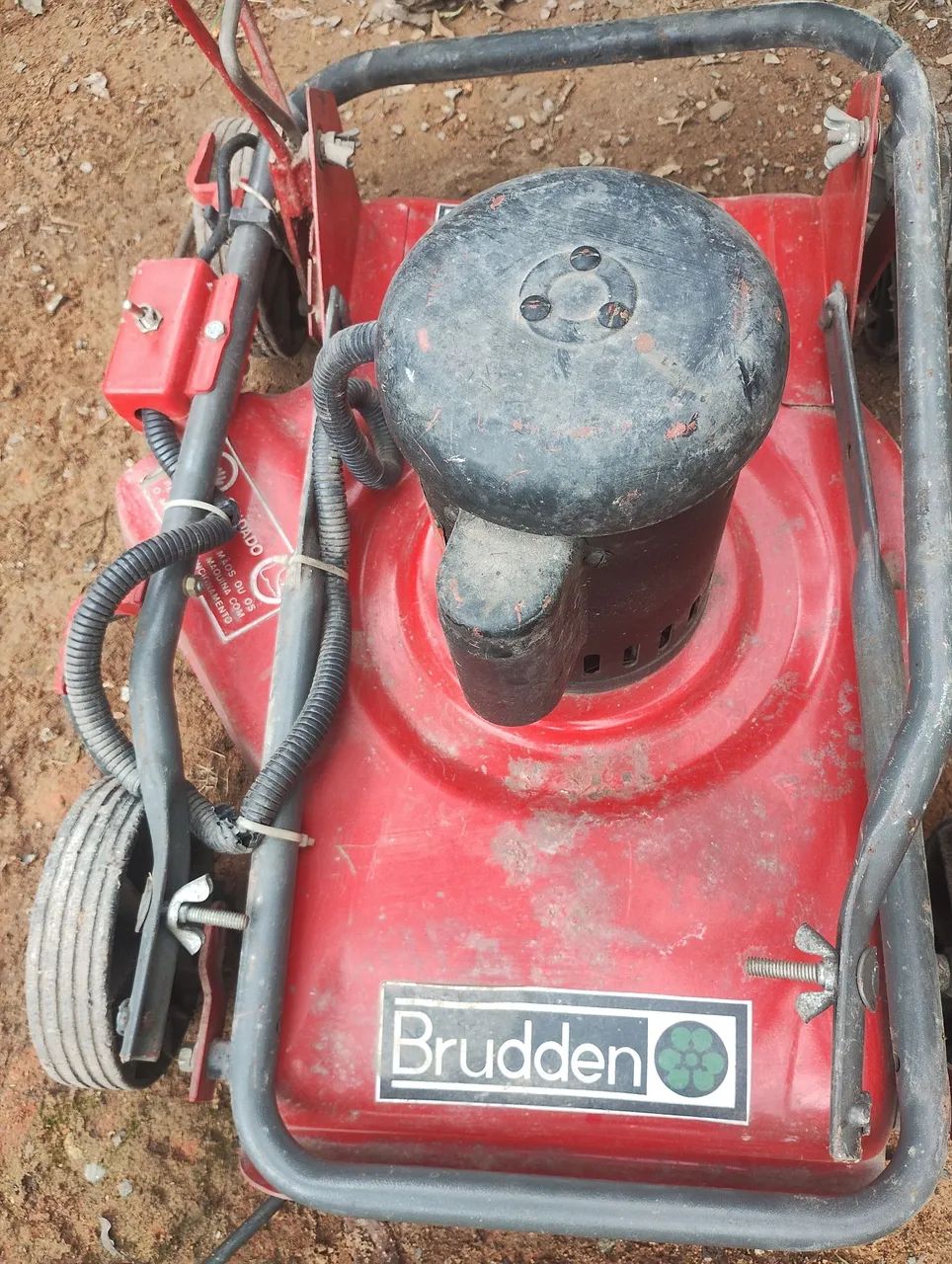 Cortador de grama Bruden 