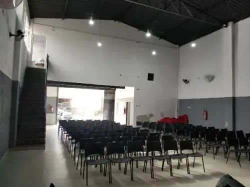 Galpão na Rua Telma Ritter, 3  370 m²