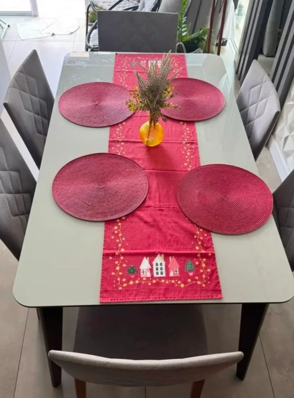 MESA DE JANTAR + 4 CADEIRAS