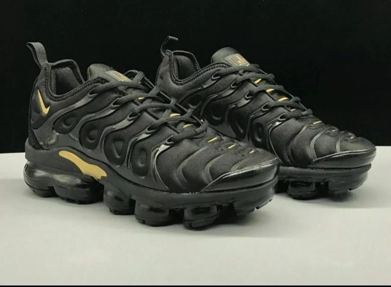 TÊNIS NIKE VAPOR MAX PLUS - Calçados Esportivos - Centro, São Luís