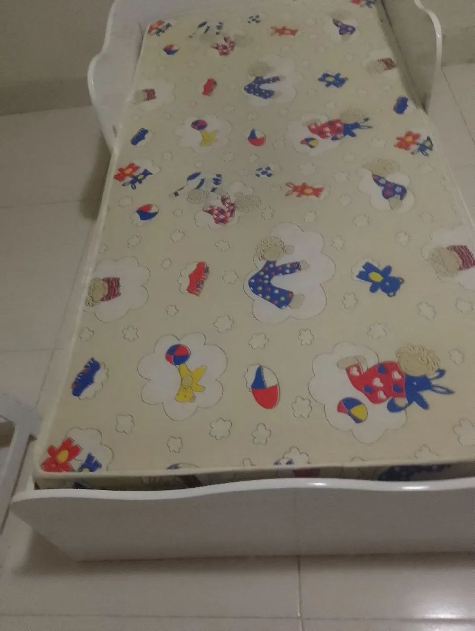 Cama Infantil MDF com colchão 