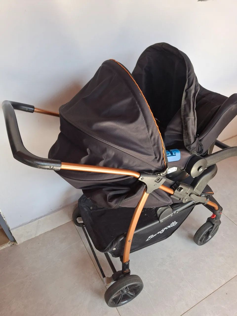 Vendo carinho de bebê e bebê conforto - Foto 2