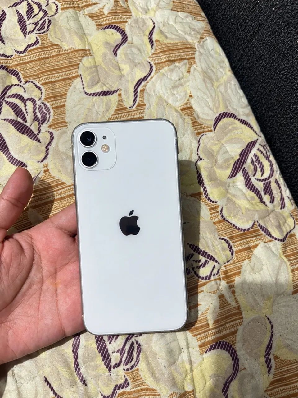 VENDO IPHONE 11 64gb 