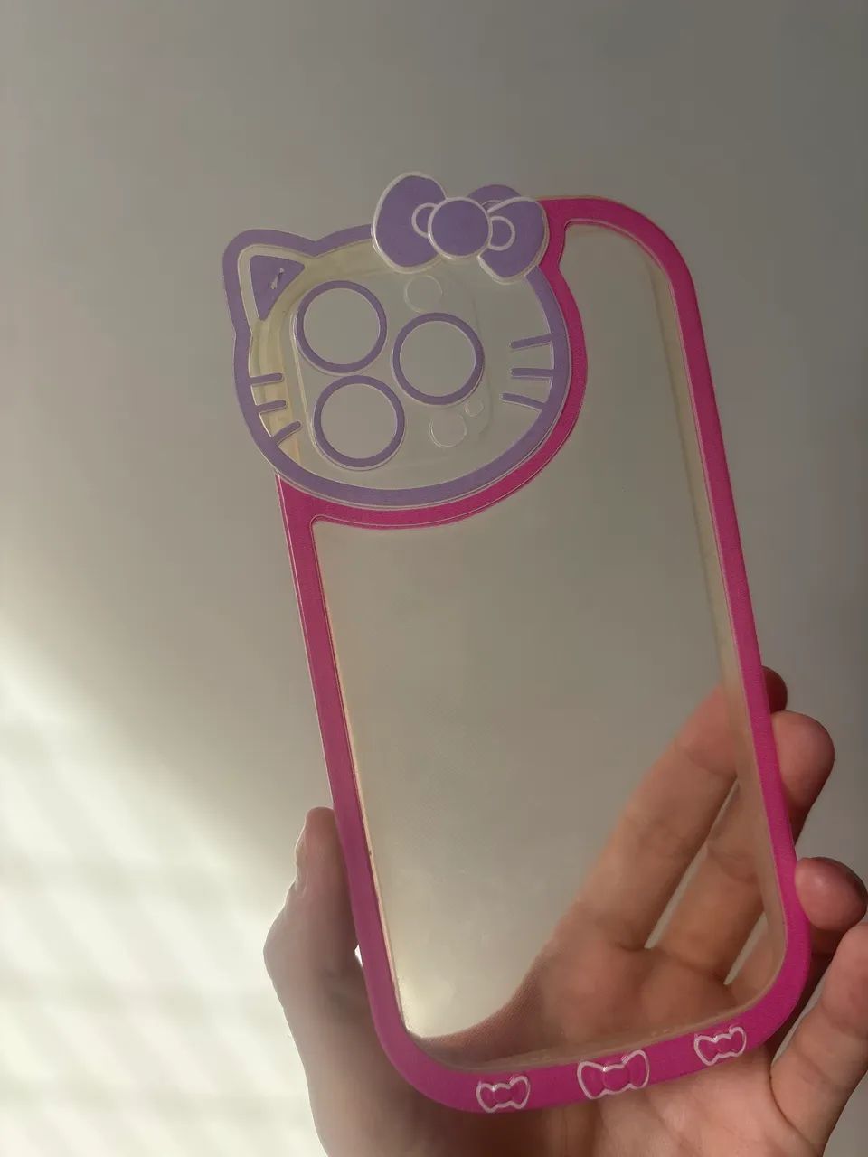 Capinha IPhone 13 Pro Max Hello Kitty - Foto 3