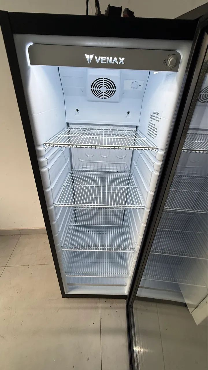 Expositor Venax 209 litros 220v zerado - Geladeiras e Freezers