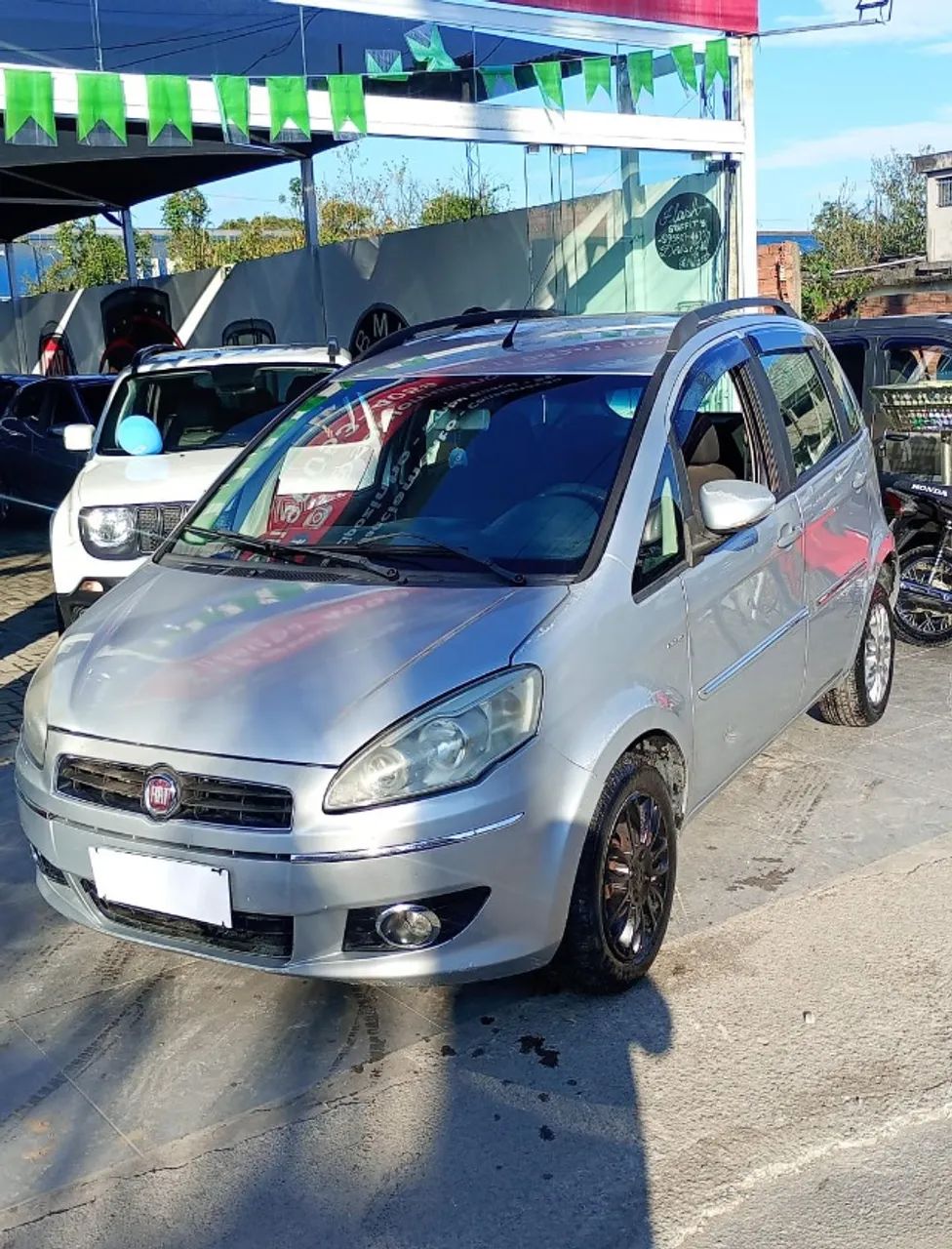 Fiat Idea Essence Dualogic 1.6 Flex 16V 5P 2011
