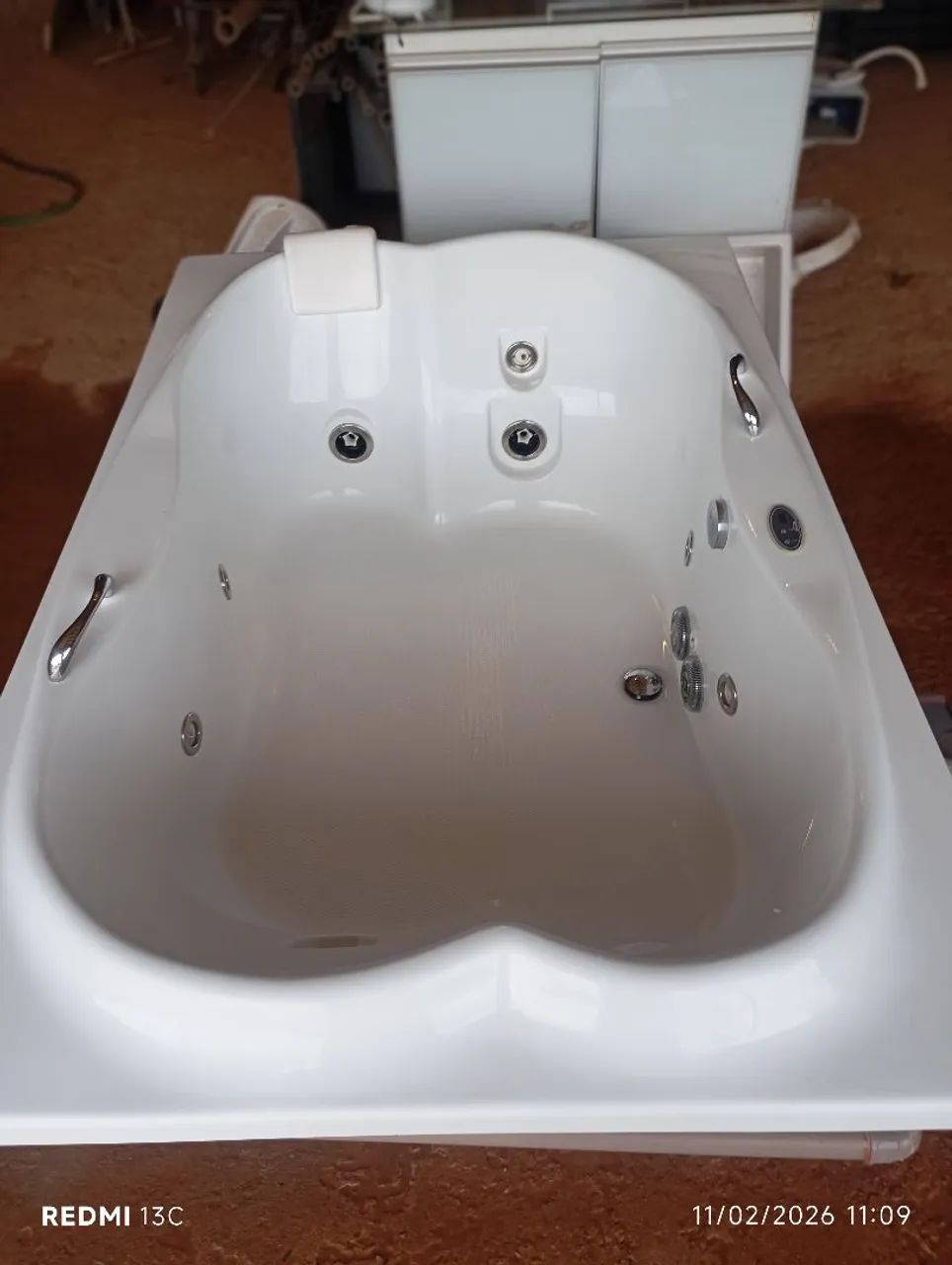 Banheira com Hidromassagem Aquecedor 56x183x120cm Eura (P1) Confort Jacuzzi