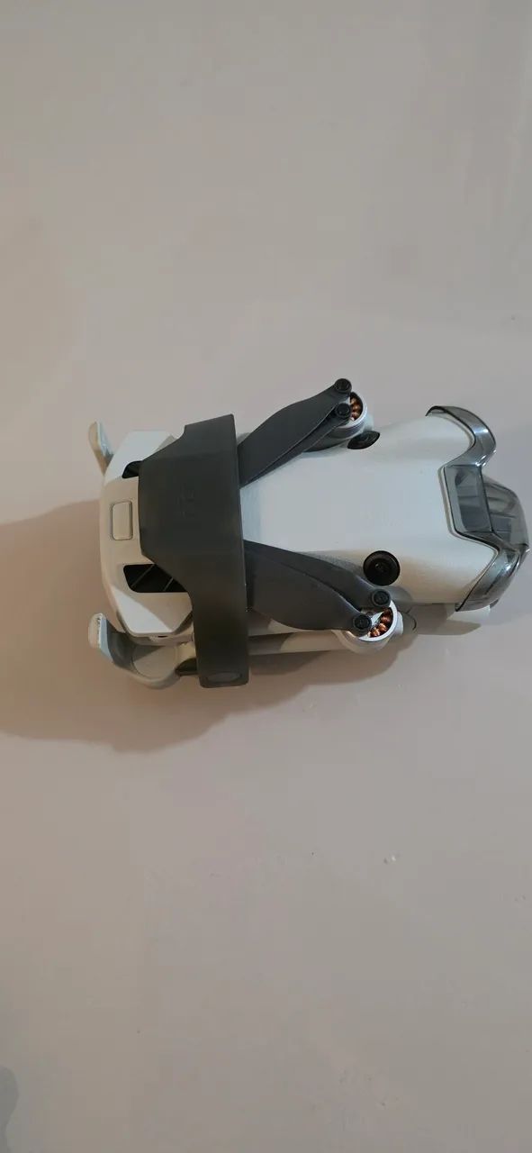 Drone dji mini 4 pro usado com bateria  em excelente estado