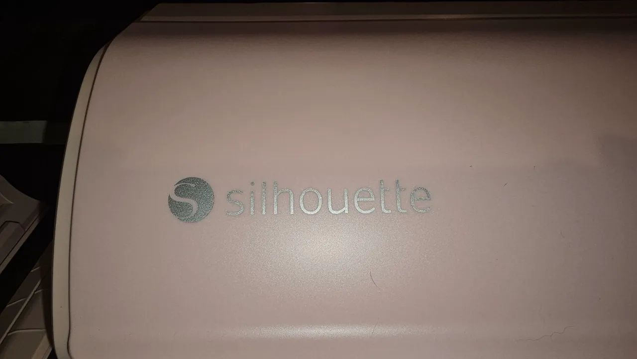 Sillhouette Cameo 4423877857405849601