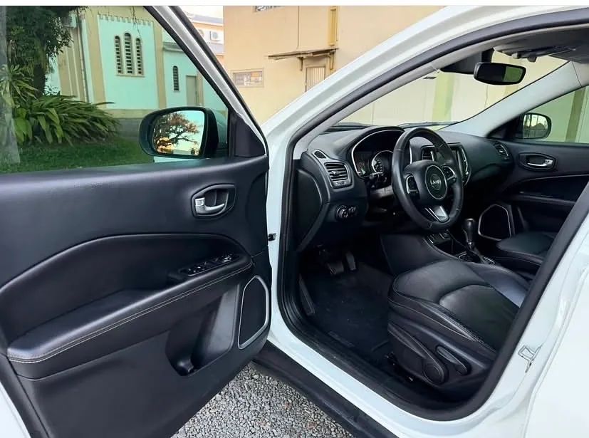 JEEP COMPASS LONGITUDE 2.0 FLEX 4x2 2018 - Foto 3