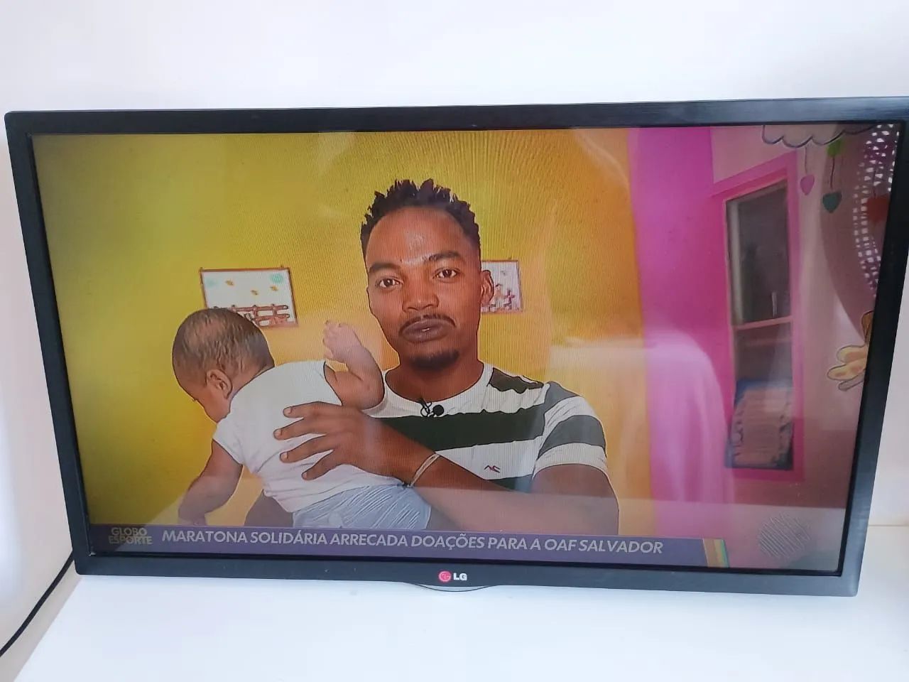 Tv 32 polegadas em perfeito estado 
