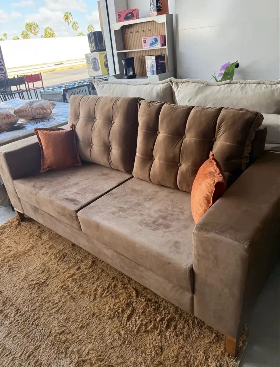Sofa Londres 3 lugares no tecido jolie 2 almofadas brinde em Promoção! - Foto 4