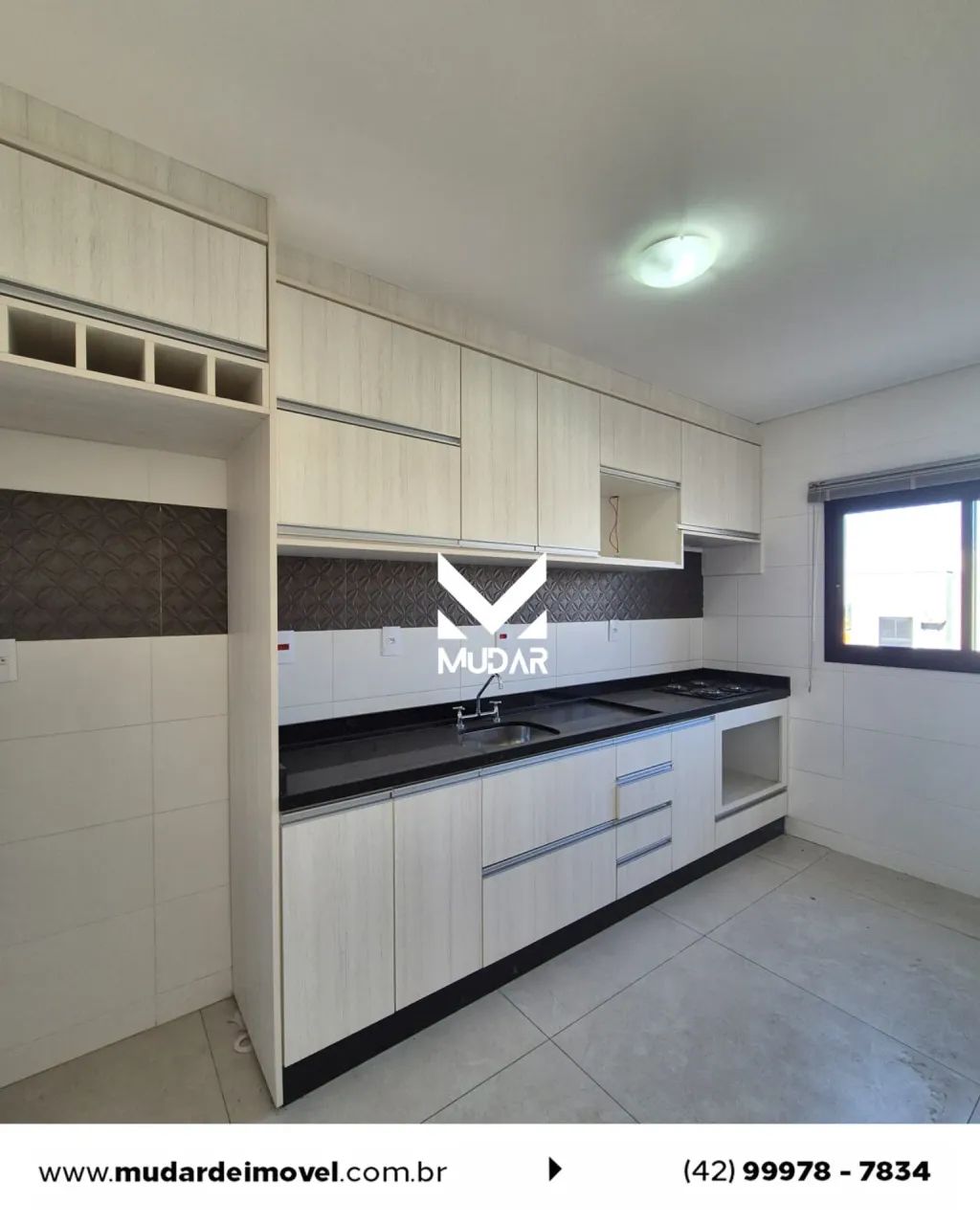Triplex 3 quartos sendo 1 suíte em Uvaranas - Foto 4