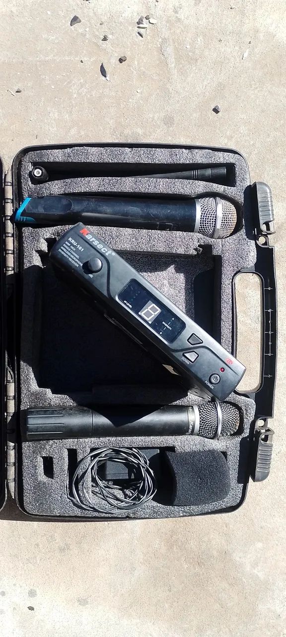 Vendo 3 microfone em perfeito estado 