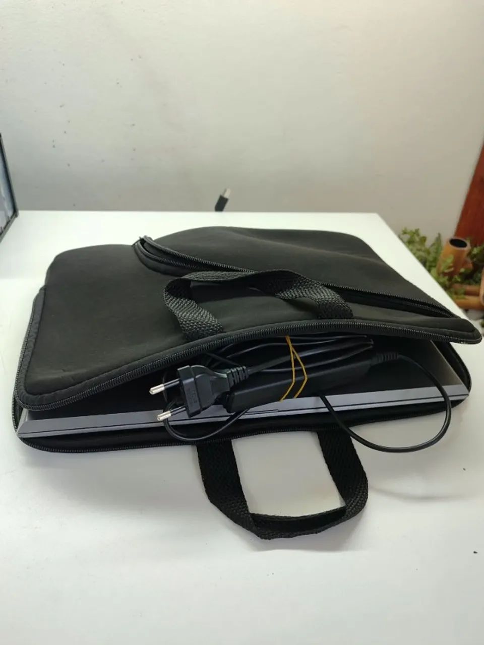  Notebook Core i3 Impecável + Bolsa de Brinde! - Foto 3