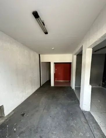 Imóvel para aluguel tem 50 metros quadrados em Centro - Botucatu - SP