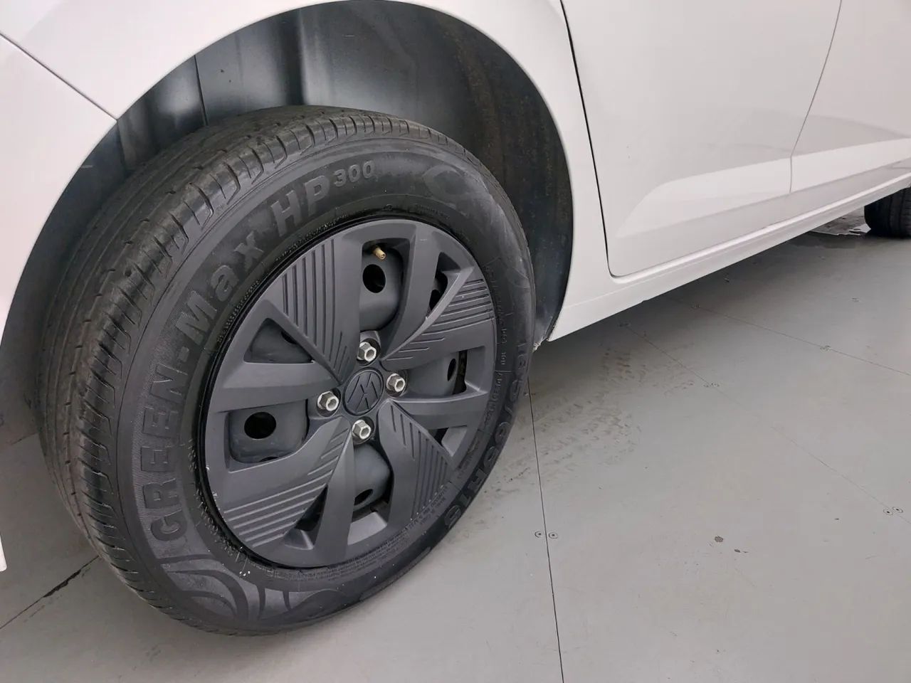 Volkswagen Polo Track 1.0 Flex 12V 5p, foto 14 de 18