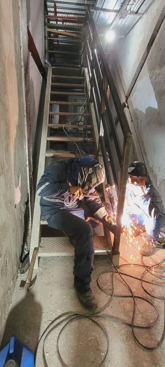 Quarda Corpo, Corre Mão estruturais. - Foto 4