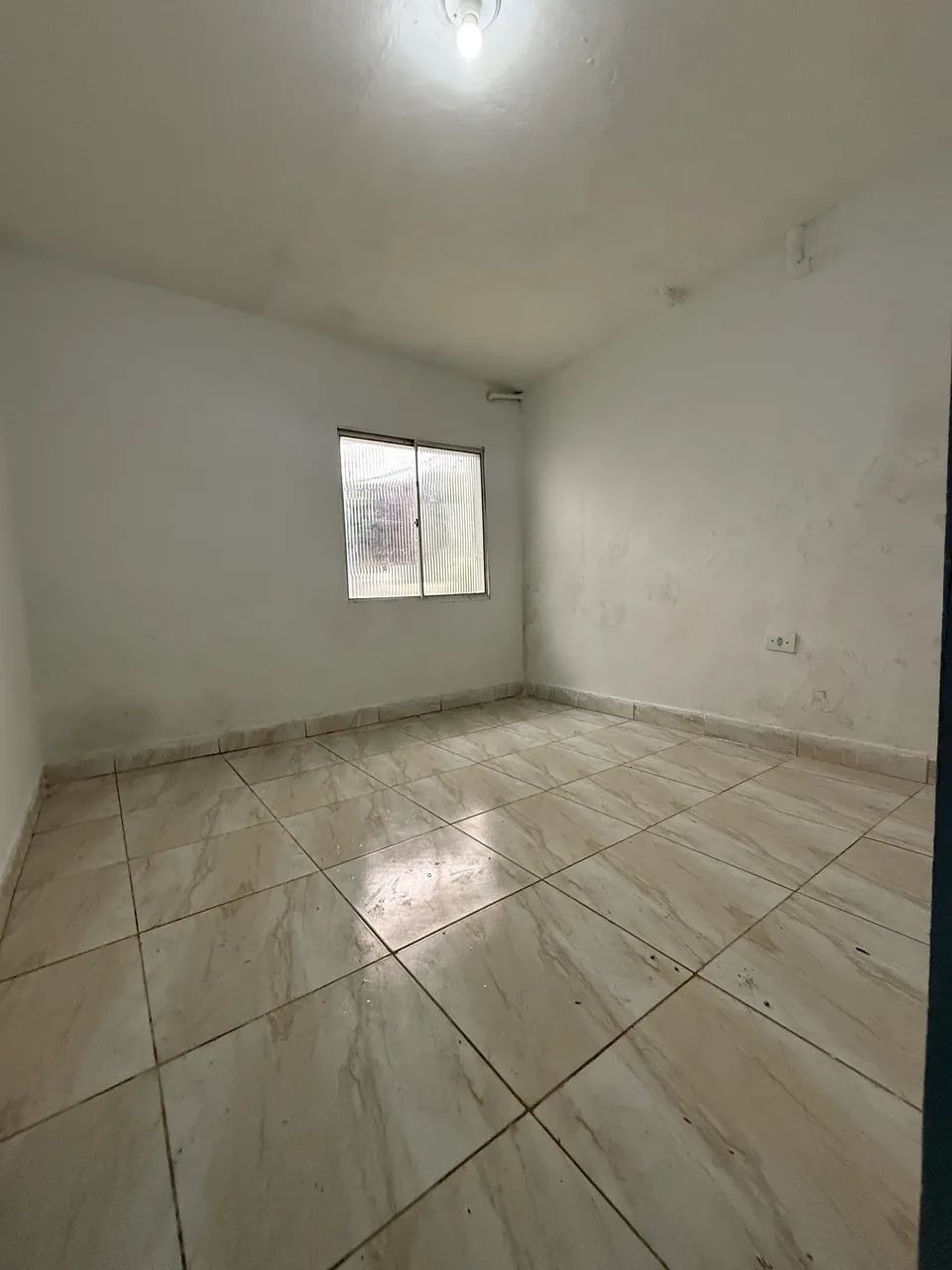 Alugo duas casas com 2 quartos e um Box para comércio   - Foto 5