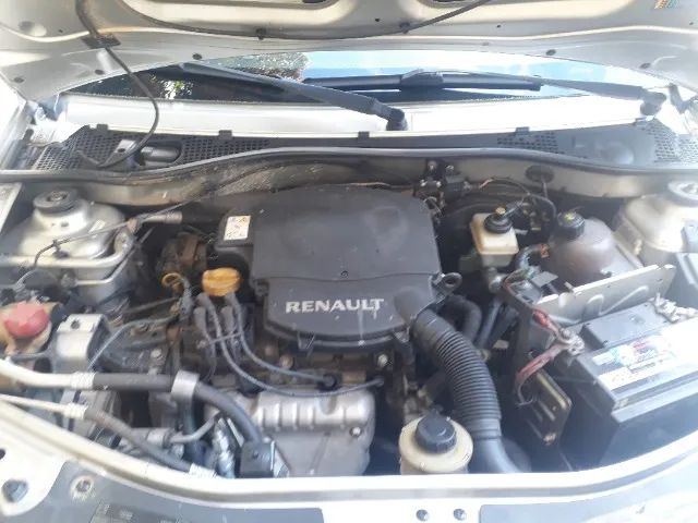 Renault Logan Expression Hi-flex 1.6 8V 4P 2011 - Foto 3
