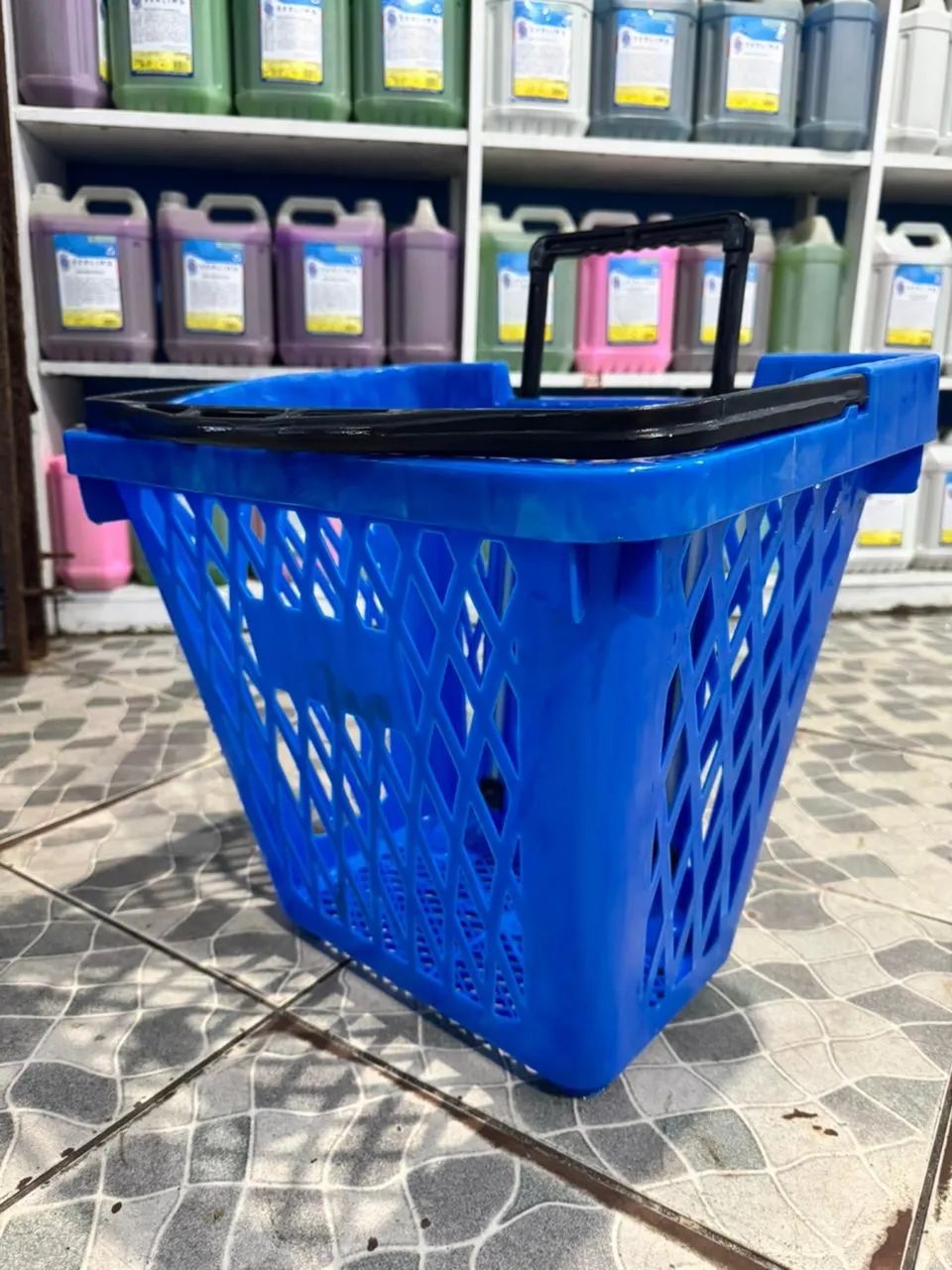 Cestas de supermercado com rodinhas - Kit com 8 unidades