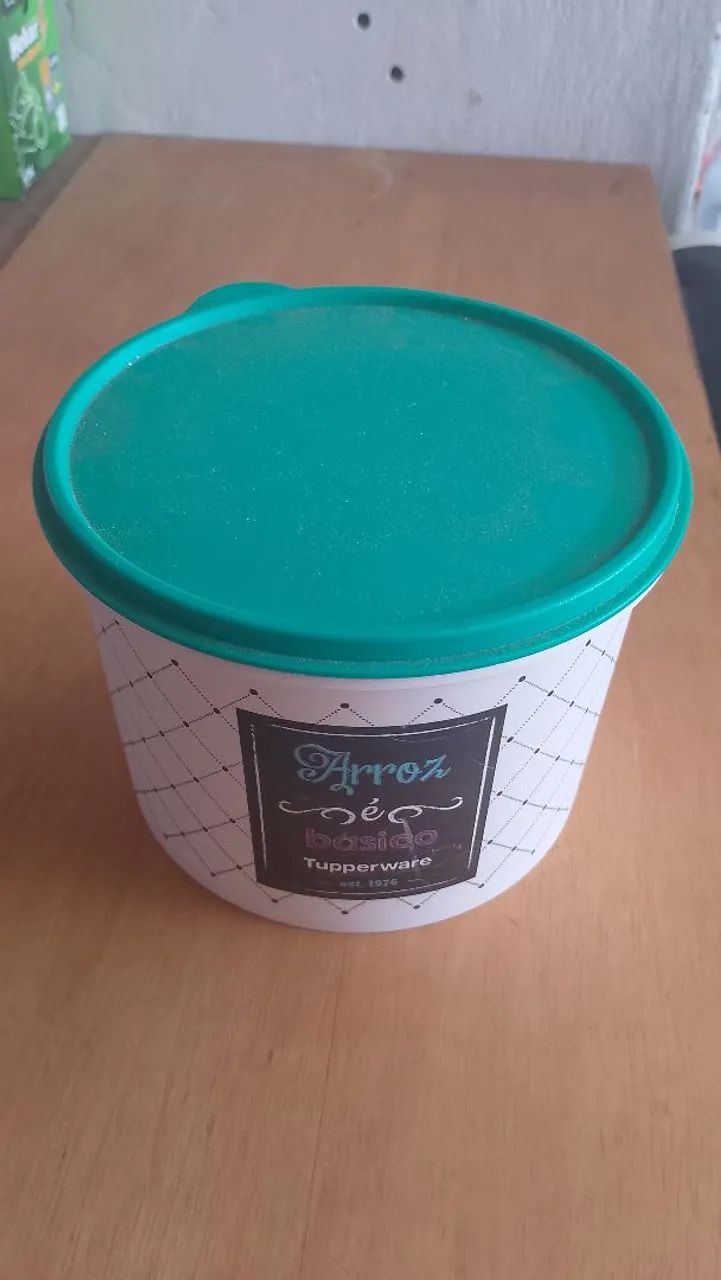 Tupperware 