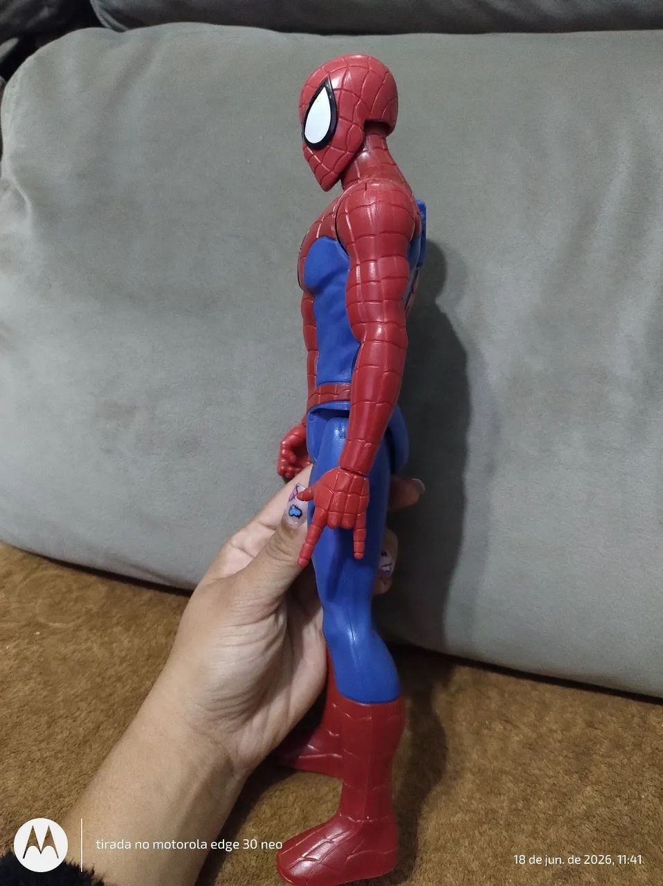 Homem aranha original da Marvel 30 centímetros  - Foto 4